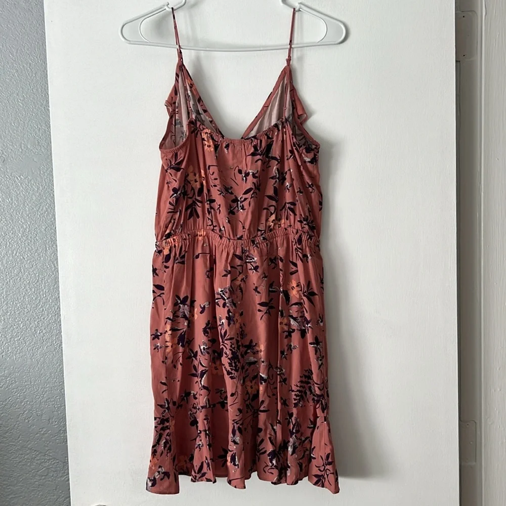 Express Ruffle Dress - Picture 4 of 4